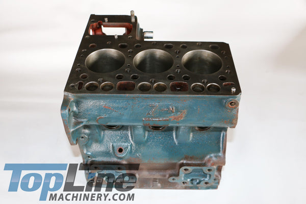 Kubota D750-627123 Bare Engine Block 3 Cylinder rigns cam shaft lawn mower